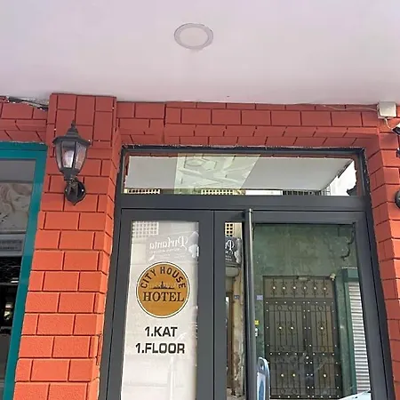 House 3*