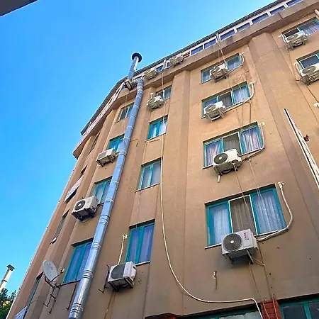 House Hotel