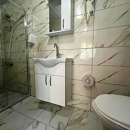 Hotel House 3*