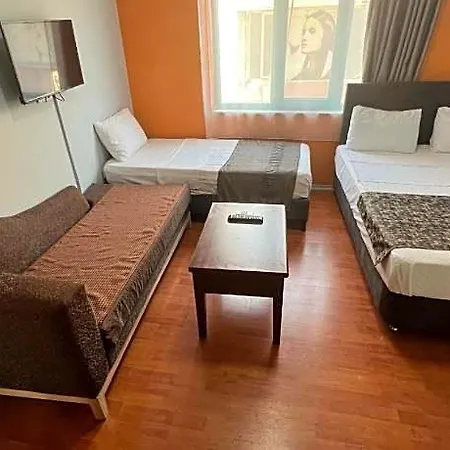 House Hotel