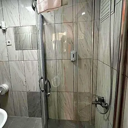 House Hotel